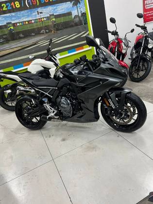 SUZUKI GSX-8R SUZUKI GSX-8R
